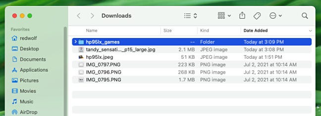 An example Downloads folder on a Mac.